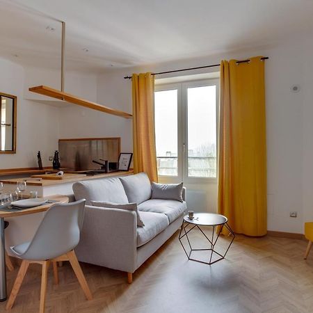 Au Coeur De Nantes Design Et Cosy Apartment Luaran gambar