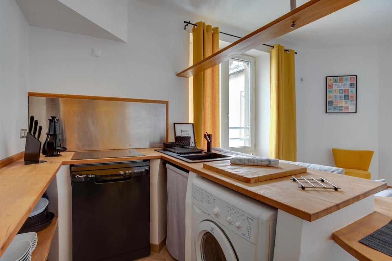 Au Coeur De Nantes Design Et Cosy Apartment Luaran gambar