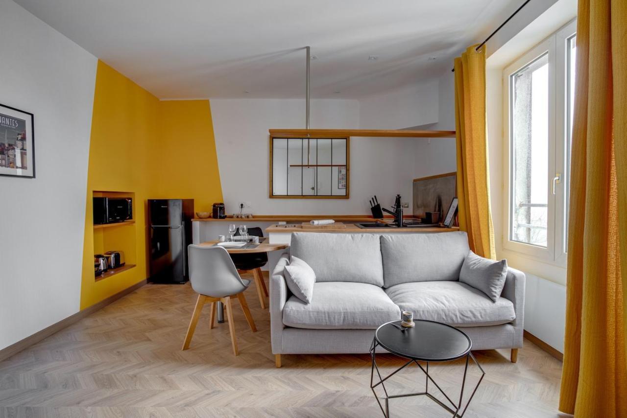 Au Coeur De Nantes Design Et Cosy Apartment Luaran gambar