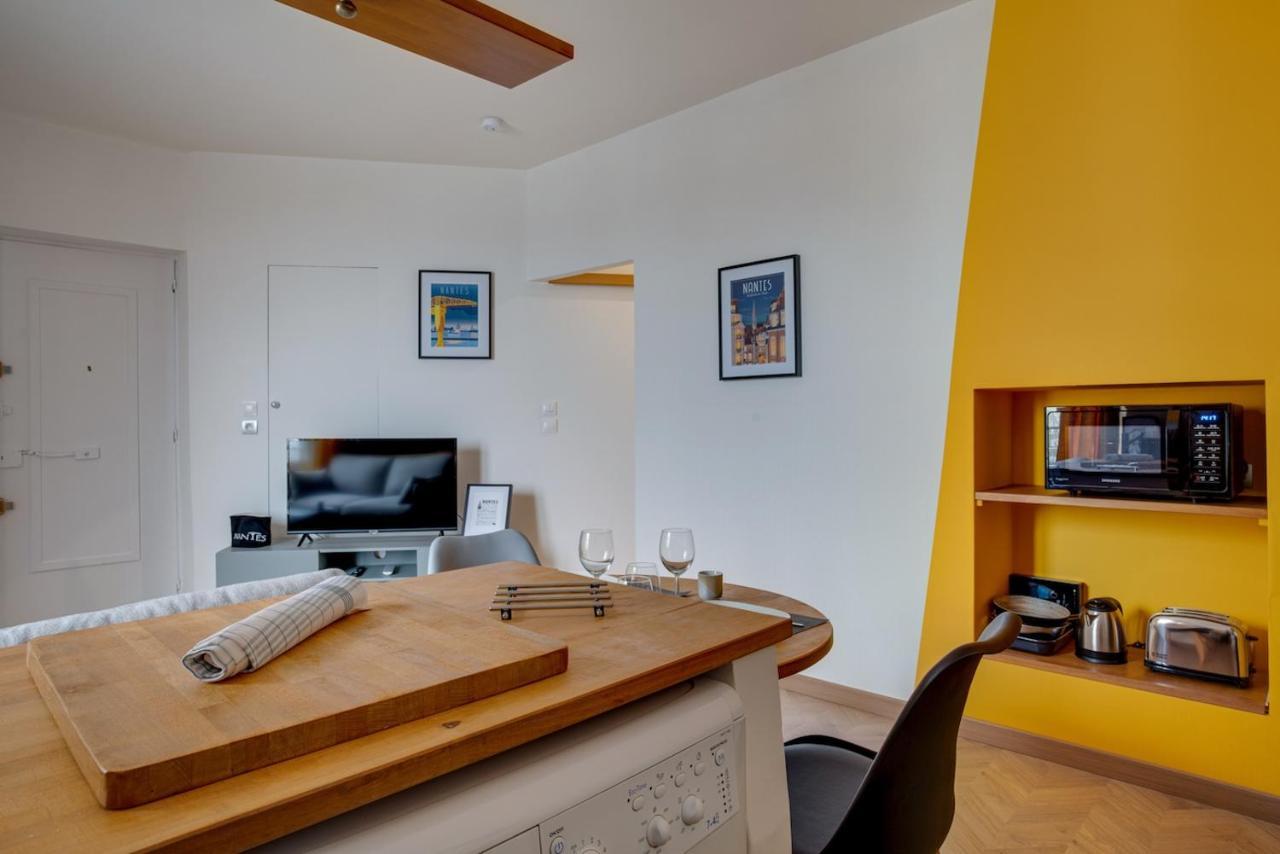 Au Coeur De Nantes Design Et Cosy Apartment Luaran gambar